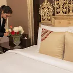 Seven Seas Hotel